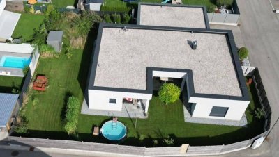 Traumhafter Bungalow mit Garten und Bergblick zu vermieten!