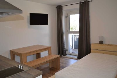 Stilvolle 1,5-Zimmer-Wohnung in Straubing-Alburg: 01703415123
