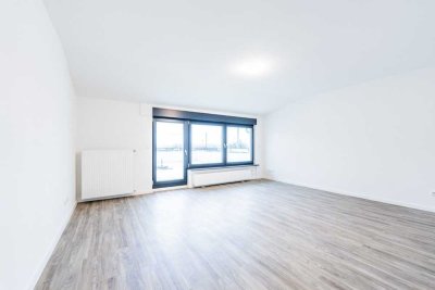 Helles WG Zimmer mit eigener Dachterrasse - Metternich