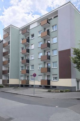 Zentrale 1,5 - Zimmer - Etagenwohnung mit Balkon & Aufzug - Citylage Hanau