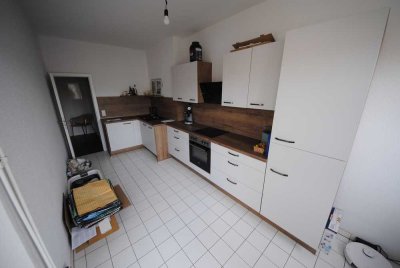 Kernsanierte 3-Zi.-Whg. (72qm) mit Balkon in Düsseldorf nähe Wehrhahn