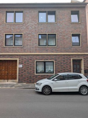 Schöne 3-Zimmer-Wohnung Neuss Dreikönigenviertel 1.OG, Dreiifamilienhaus
