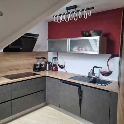 Ruhige  4 ZBK Maisonette Wohnung EBK ab. 1. 12Adelsried zu vermieten/ ideal f. Pendler