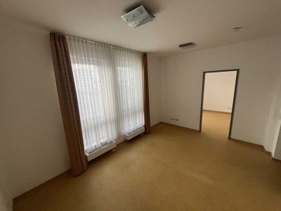 Betreutes Wohnen, Seniorenwohnung ab 55J., barrierefrei u. rollstuhlgerecht, frisch renoviert