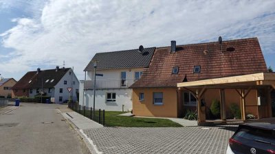 2,5-Zimmer-Wohnung mit Balkon und EBK