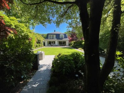 Exklusives Einfamilienhaus in Stadtwaldlage
