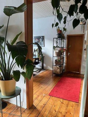 Schöne Altbauwohnung mit Holzdielen in Essen Frohnhausen