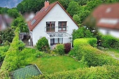 Wohnen & Wohlfühlen: Zweifamilienhaus