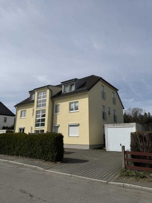 Eigennutzung/Kapitalanlage mit Garten: Vermietete 2-Raum-Wohnung mit Terrasse in Kleinolbersdorf