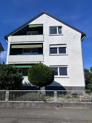 Dreifamilienhaus mit Potenzial – Garten, 2 Garagen & flexible Nutzung