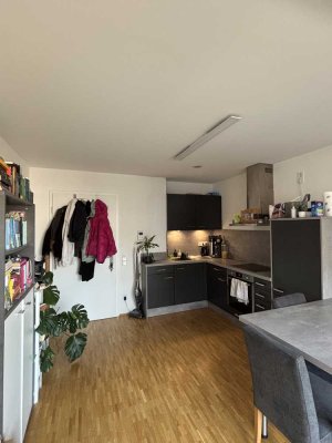 Helle 1,5-Zimmer Wohnung im 2. OG mit Balkon in Regensburg-Kasernenviertel