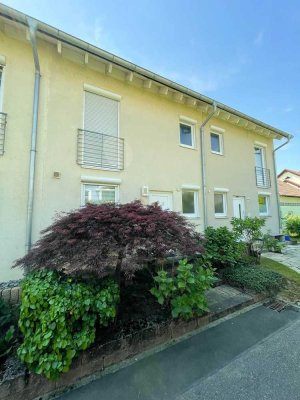 Modernes helles Reihenhaus in Jagstfeld mit ausbaufähigem Dachgeschoss und gemütlichem Außenbereich