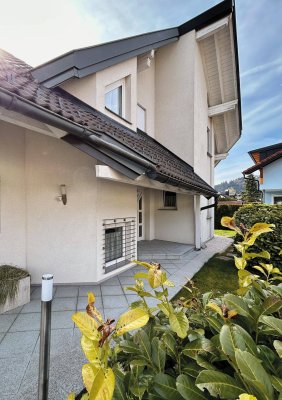 Ein Statement aus Eleganz und Ruhe in Mondsee – Villa in Toplage mit Panoramaausblick