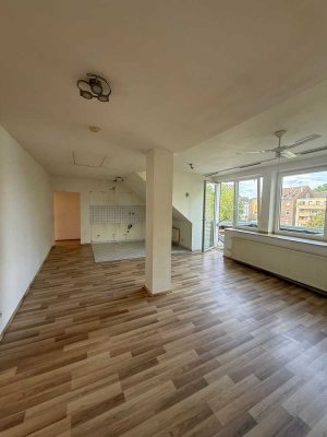 Sofort einziehen - 4 Zimmer mit Balkon und großer Wohnküche und Bad