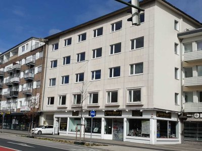 ***schöne helle 4 Zimmer WHG ideal auch 2 oder 3erWG*** helle 4-Zimmer-Wohnung