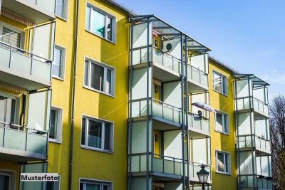 Wohn- und Geschäftshaus-Komplex