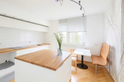 Altbau-Maisonette mitCharme & Charakter: 135 m², offene Küche & Dachboden mit Ausbaupotenzial