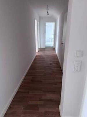 Charmante 2 Zimmer-Dachgeschosswohnung in Mannheim-Friedrichsfeld -frisch renoviert