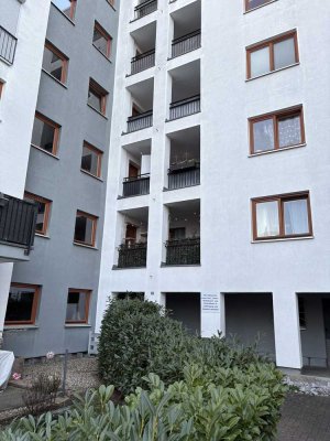 Helle 3-Zimmer-Wohnung mit Balkon im 1. OG in Kassel-Wolfsanger/Hasenhecke