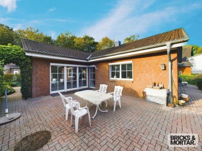 Gepflegter Winkelbungalow auf sonnigem großen Grundstück