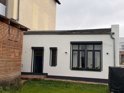 Stilvoll modernisiert: Erstbezug in Halle-Diemitz