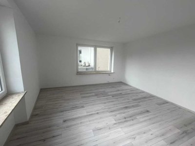 Schöne, modernisierte Wohnung mit PKW Stellplatz zu verkaufen