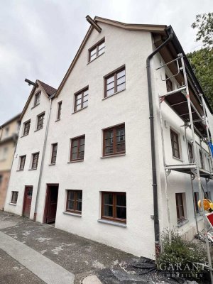 *Charmantes 1 Zimmer-Appartement im kernsanierten Altbau in Kempten!*
