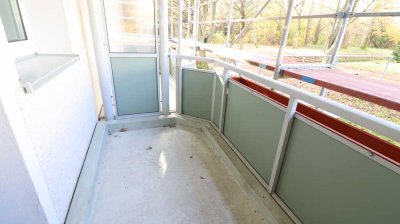 2 Raumwohnung mit Balkon für Singles