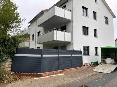 3-Zimmer-EG-Wohnung mit Luxusausstattung inkl Terrasse, EBK, Garten, Garage im Zentrum von Adelsheim