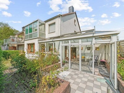 Großzügiges Einfamilienhaus mit viel Potential in Köln-Vogelsang