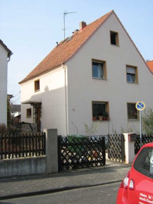 Zweifamilienwohnhaus in ruhiger Lage von Mainz-Finthen