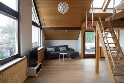 Schöne, helle und Top möblierte Galerie Wohnung am Rande von Stuttgart (Südwesten)
