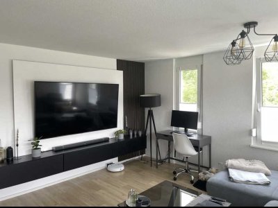 Moderne, teilmöblierte 2-Zimmer-Wohnung in zentraler Lage von Hemmingen - mit Garage & Stellplatz