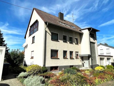 **Top modernisierte 3-Zimmer Dachgeschosswohnung in Holzlar**
