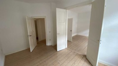 Charmante 3-Zimmer Altbauwohnung mit Balkon in Paderborn