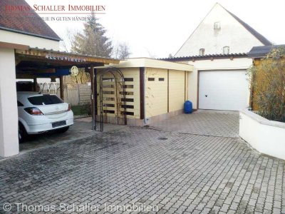 Schöne Doppelhaushälfte als private Wellnessoase – mit Pool, Werkstatt, Carport und Garten