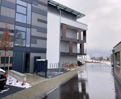 Neuwertige 1 Zimmer, Hochwertige Ausstattung, Tiefgarage, Aufzug