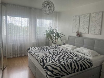 Geschmackvolle 2-Zimmer-Wohnung mit Balkon und Aufzug