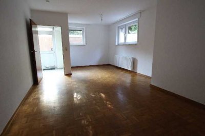 Attraktive 2,5-Zimmer-Souterrain-Wohnung mit gehobener Innenausstattung in Gladbeck
