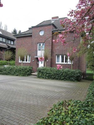 Schöne 1,5-Raum-DG-Wohnung in Krefeld