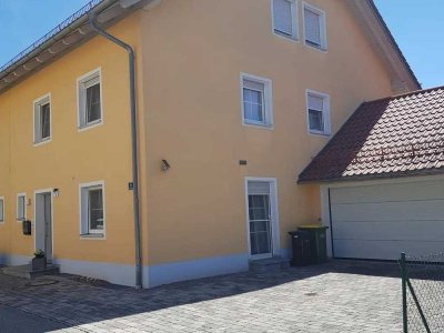 Großzügige, gehobene Doppelhaushälfte in Mühldorf Nord mit Doppelgarage