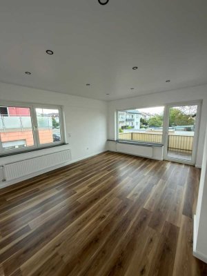 Erstbezug nach hochwertiger Kernsanierung | 3-Zimmer-Wohnung | 75 m² | Balkon | Walk-In-Dusche