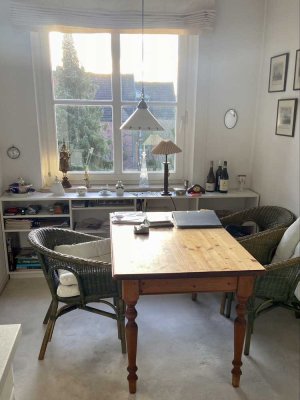 Charmante 2,5-Zimmer Dachgeschosswohnung in Hamburg-Iserbrook