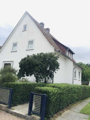 Geräumiges Familienhaus mit großem idyllischen Garten