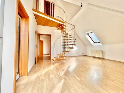 Lichtdurchflutete 3-Zimmer Maisonette-Wohnung mit Balkon und TG-Stellplatz