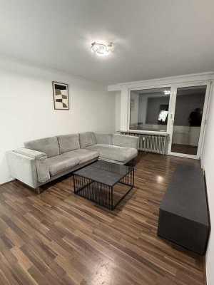 Modernisierte Wohnung mit drei Zimmern sowie Balkon und neue EBK in Düsseldorf