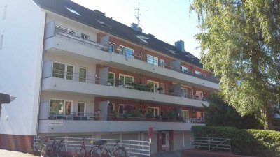 Uni-Nähe: 2-Zimmer-Dachgeschosswohnung in Lübeck-St. Jürgen