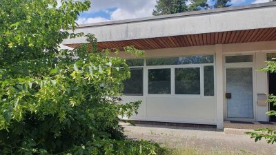 2-Raum-Bungalow-Wohnung in ruhiger Lage / möbliert, 2-room bungalow apartment / furnished