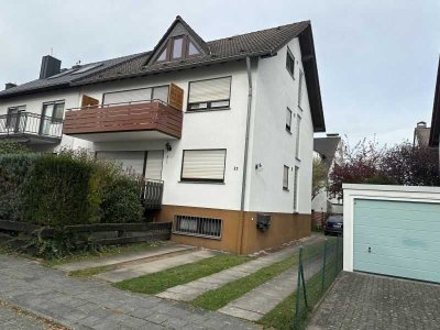 Großzügige 2 Zimmerwohnung mit Balkon, eigenem Gartenanteil u. Außenstellplatz