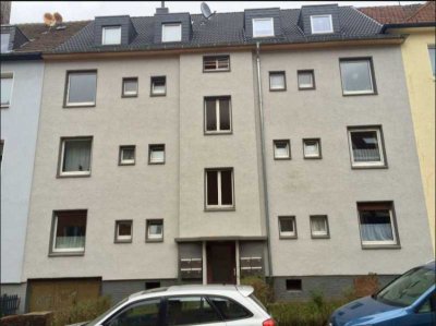 Schöne Wohnung mit zwei Zimmern und Wohnküche in Essen-Frohnhausen